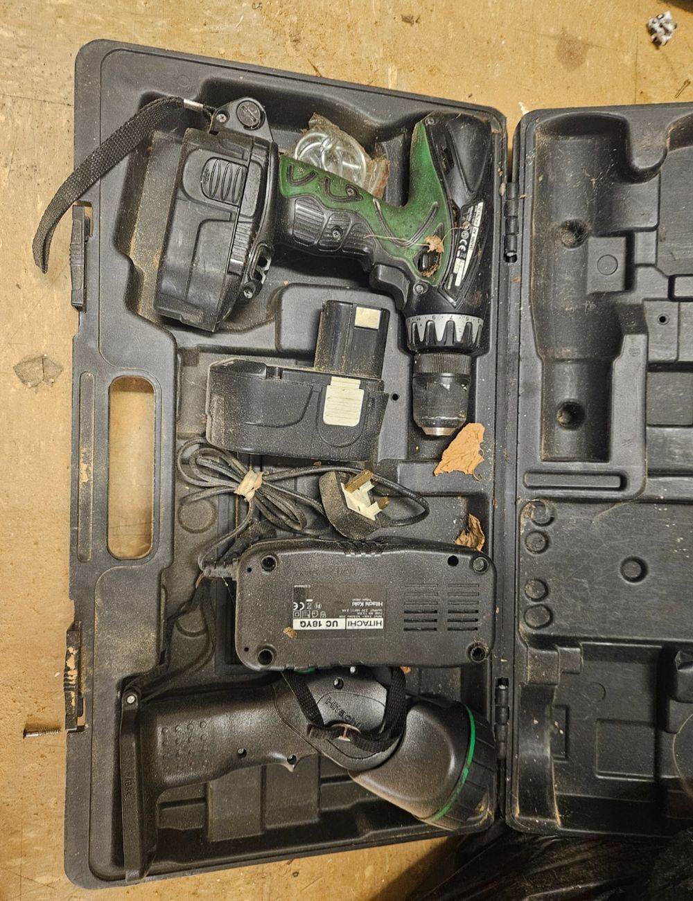 Lot 195 – Two Cordless Drill Sets including Hitachi DS18DVF3 and Bosch PSR 18 ag not tested