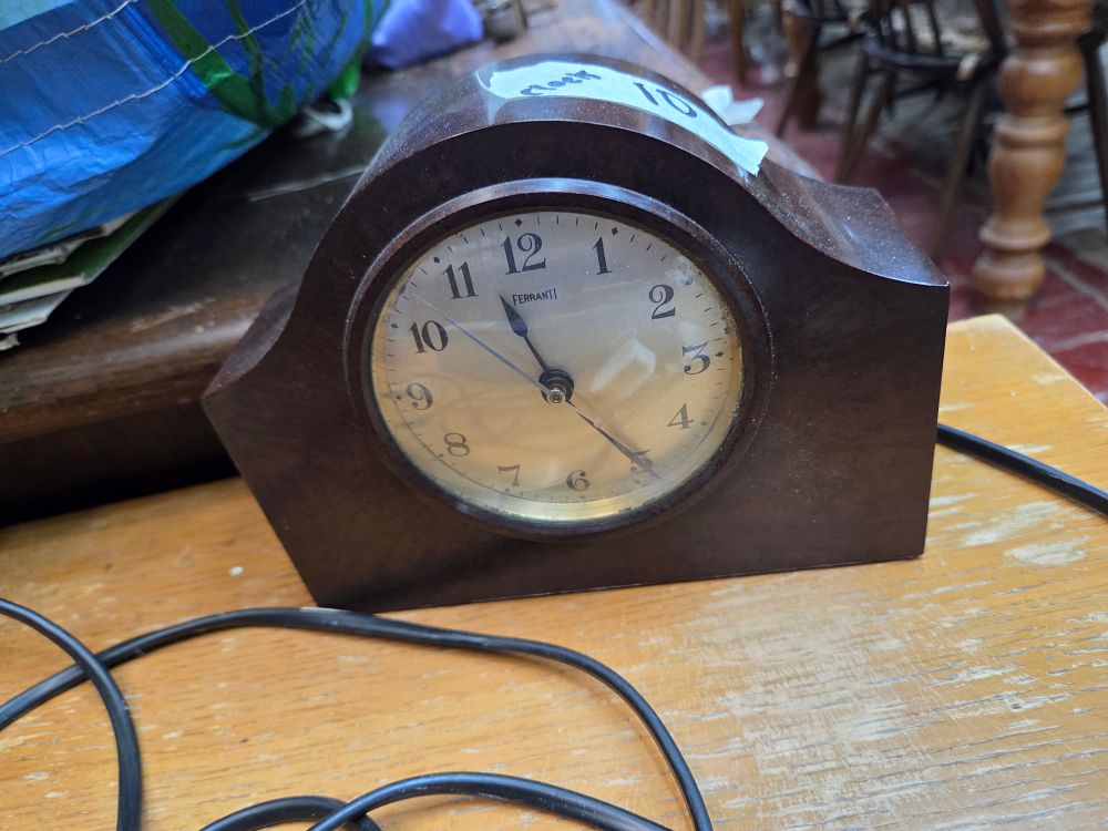 Lot 167 – Vintage Bakelite Ferranti Mantel Clock not tested