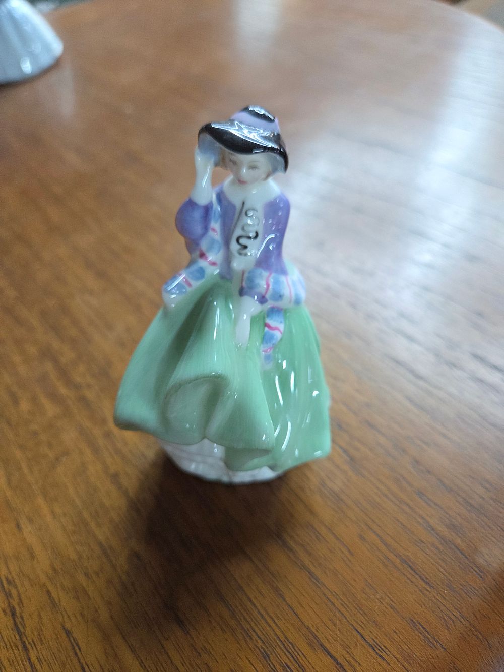 Lot 201 – Royal doulton figurine