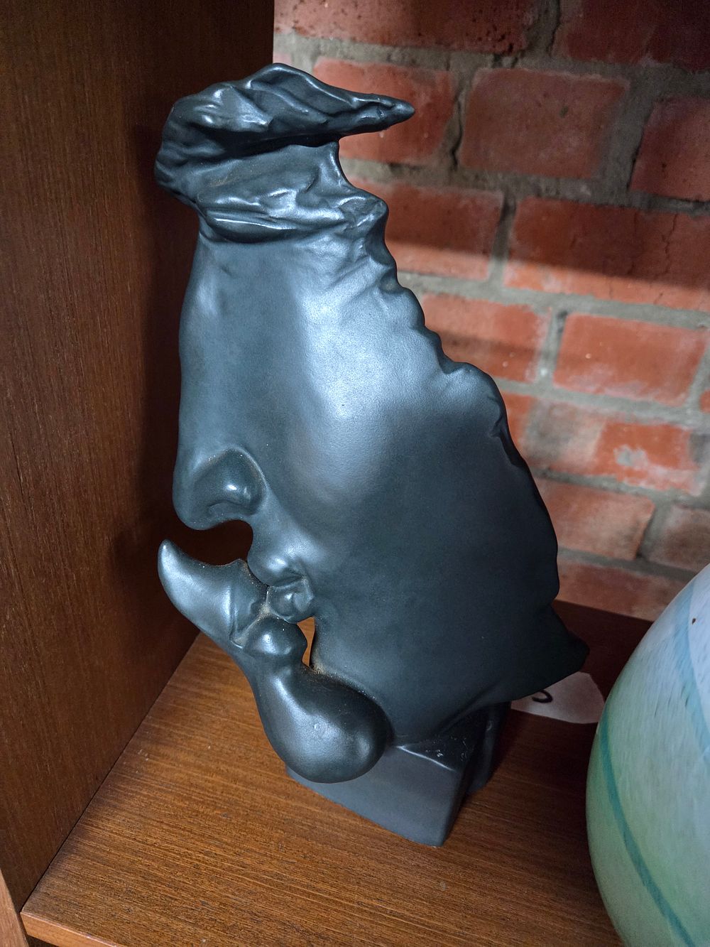 Lot 244 – Contemporary Resin Abstract Sculpture af