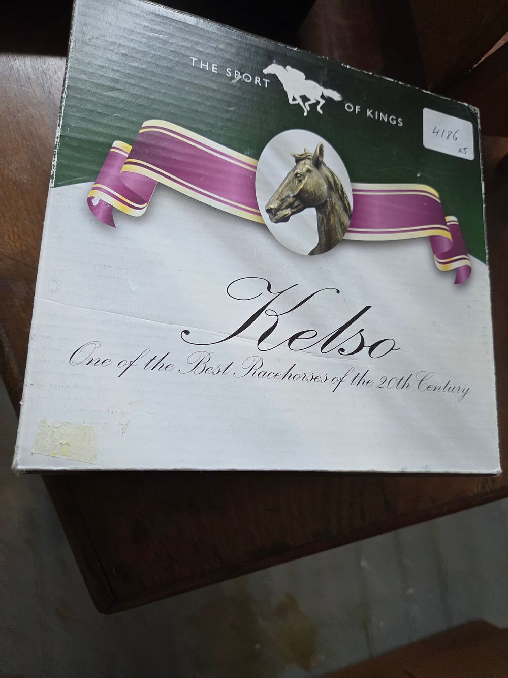 Lot 255 – A Vintage Kelso The Sport of Kings Boxed Figurine