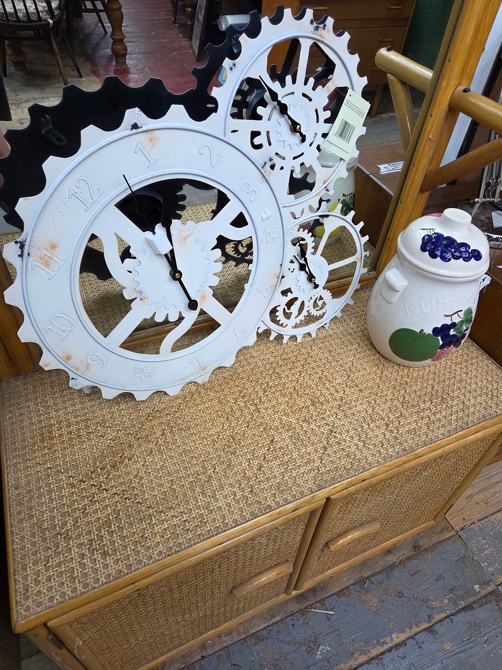 Lot 259 – Contemporary Industrial Style Metal Gear Wall Clock not tested