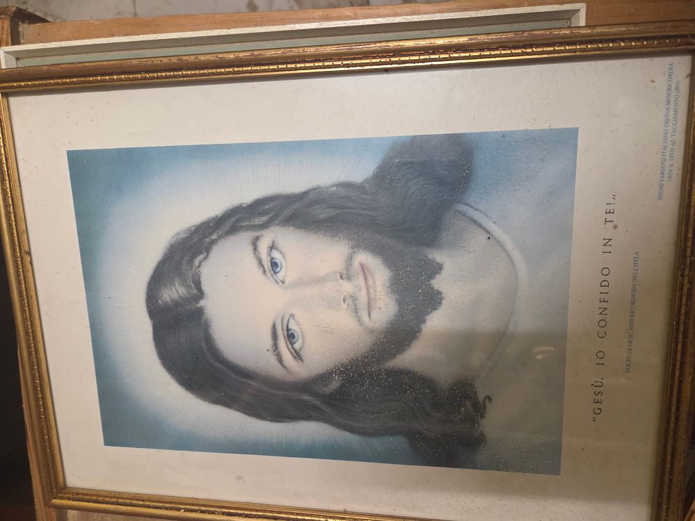 Lot 287 – A Vintage Framed Devotional Print of Jesus Christ
