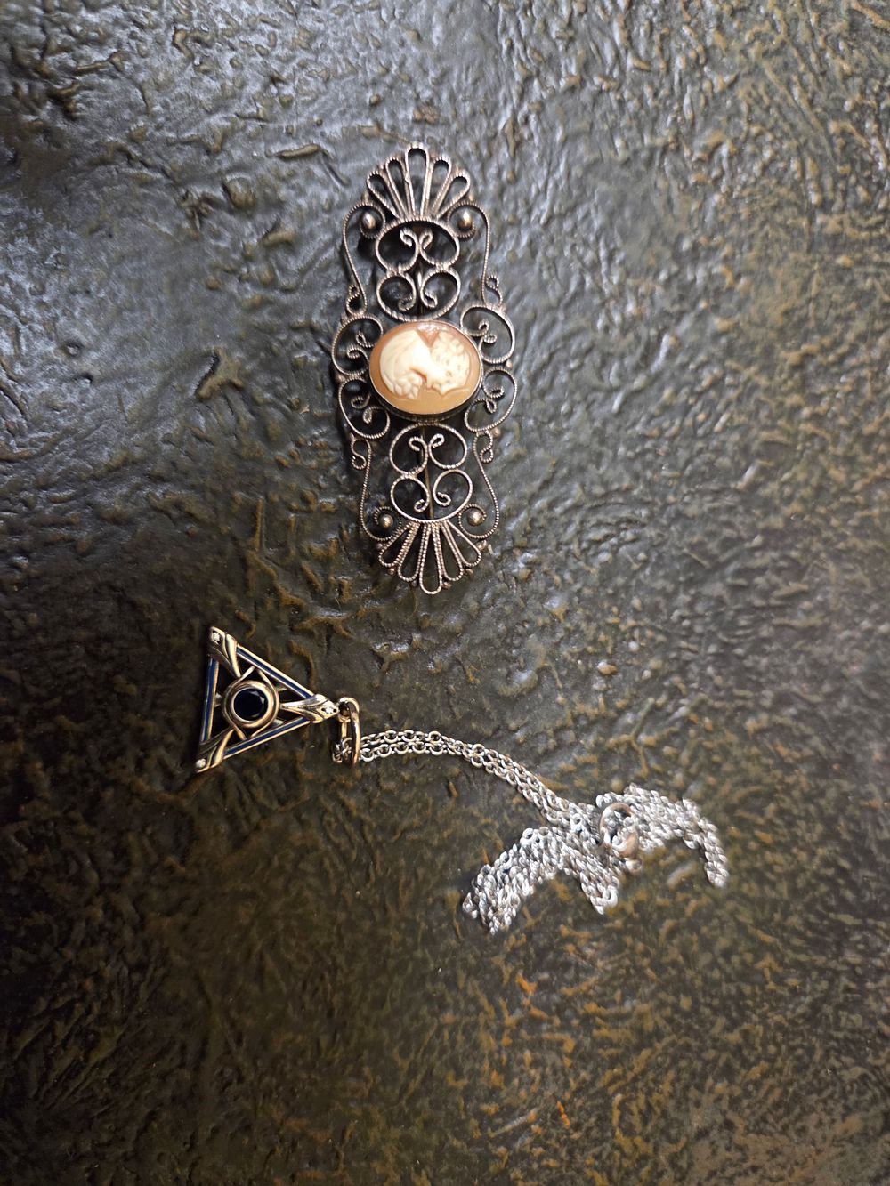 Lot 301 – Cameo and Triangle Eye Jewelry Items