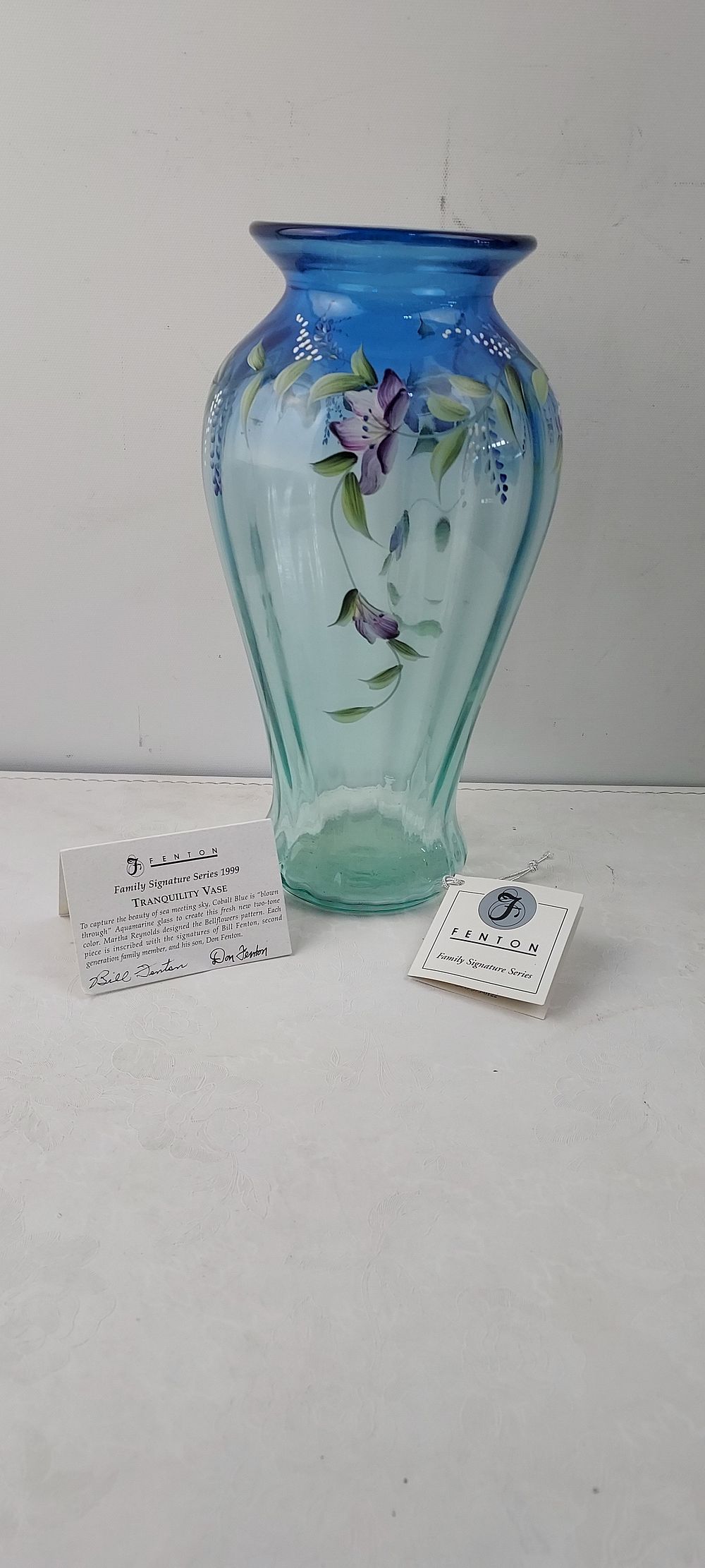 Richard Edwards Auctioneering | January 1st 2026 10AM Fenton Glass and Collectibles