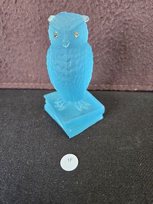 Vintage Degenhart Glass Opaque Blue Wise Owl on Books Figurine. A vintage Degenhart Glass 'Wise 