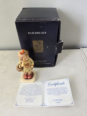 1991 Goebel M.I. Hummel Club "I Brought You a Gift" Figurine Hum 479. This is an authentic 