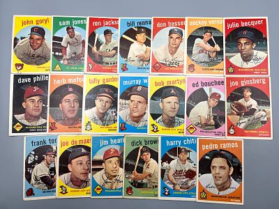 Lot of (20) 1959 Topps Baseball Cards - Varying Conditions