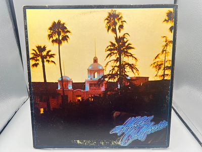 1976 The Eagles Hotel California Vinyl Album - 7E-1084 - Records are untested by auction house 
