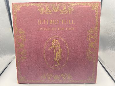 1972 Jethro Tull Living In The Past Vinyl Album - 2CH 1035 - Records are untested by auction 