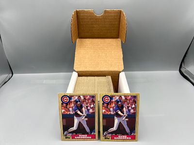Lot of (150) 1987 Topps Ryne Sandberg #680