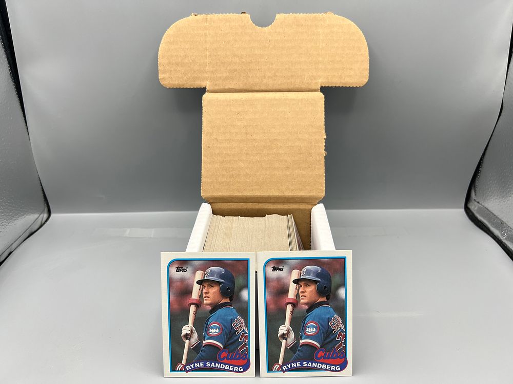 Lot of (150) 1989 Topps Ryne Sandberg #360