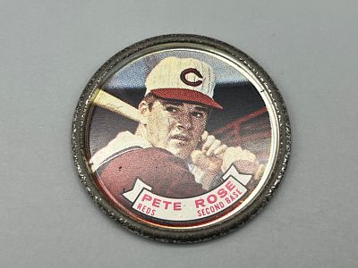 1964 Topps Coins #82 Pete Rose (HOF) / Reds - 2nd Year