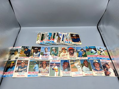 Lot of (115+) 1970s Hostess Baseball Cards - Varying Conditions