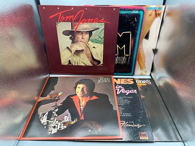 Lot of (6) Tom Jones Vinyl Albums - 1969-1982 - Records are untested by the auction house for 