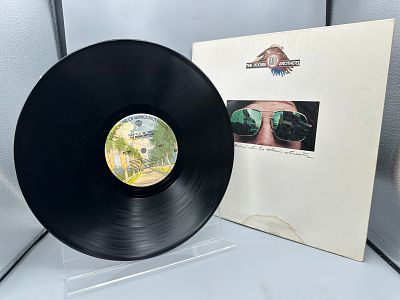 1976 Warner Bros. Records The Doobie Brothers Takin' It to the Streets Vinyl Album - BS 2899 - 