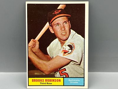 1961 Topps #10 Brooks Robinson (HOF) / Orioles