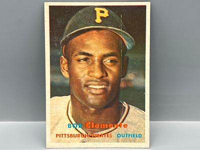 1957 Topps #76 Roberto Clemente (HOF) / Pirates