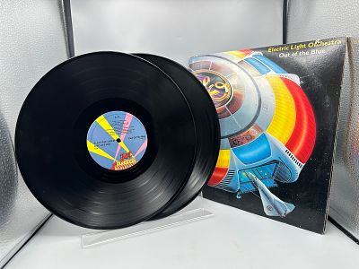 Electric Light Orchestra: Out Of The Blue (1977),2 LPs, gatefold cover with promo notch 