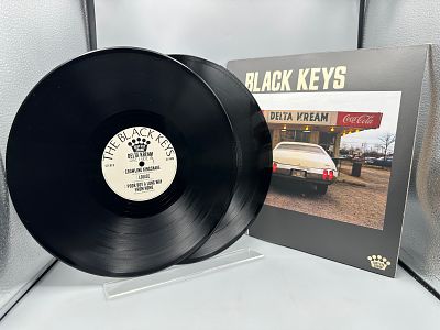 The Black Keys: Delta Kream (2021), 2 LPs - Records are untested by the auction house for play 