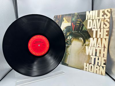 Miles Davis: The Man With The Horn (1981) - Records are untested by the auction house for play 