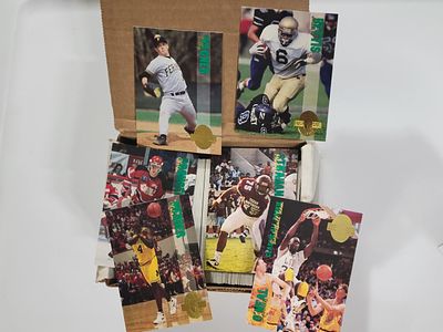1993 Classic 4-Sport Set. Includes First Cards of Jerome Bettis, Michael Strahan, Chris Webber 