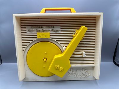 Fisher-Price Music Box Record Player Model 995 - movement works but untested with record