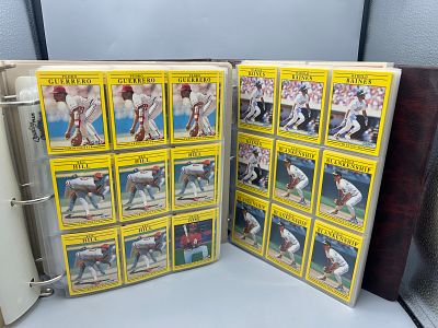 Lot of (2) Binders of 1991 Fleer Baseball Cards - Varying Conditions