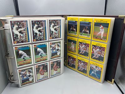 Lot of (2) Binders of 1991 Topps & Fleer Baseball Cards W/ Many Stars - Varying Conditions