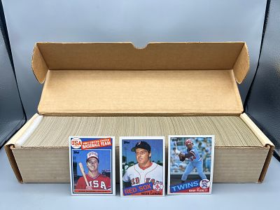 1985 Topps Baseball Complete Set W/ Mark McGwire Team USA, Roger Clemens, & Kirby Puckett RCs