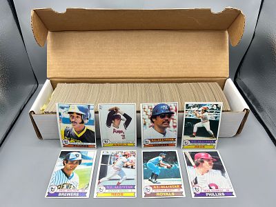 1979 Topps Baseball Complete Set W/ Ozzie Smith RC - Appears Mostly Mid Grade Conditions With 