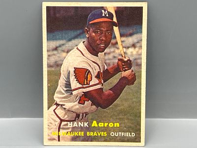 1957 Topps #20 Hank Aaron (HOF) / Braves
