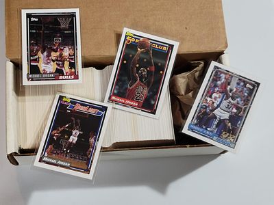 1992-93 Topps Basketball Set w/ Shaquille O' Neal RC. Includes Shaq Rookie! Set appears 