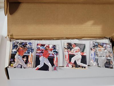 2020 Topps Baseball Set. Ohtani, Judge, Alvarez RC. Set appears complete. Not verified.