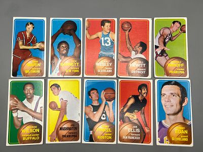 (10) 1970-71 Topps Basketball Cards - Varying Conditions