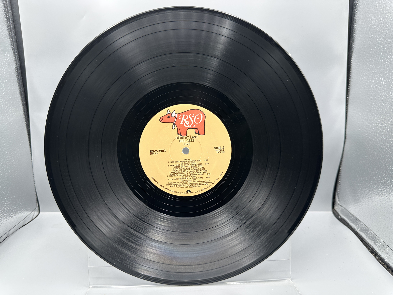 1977 RSO Records Bee Gees Here At Last Live 2-LP Vinyl Album - RS-2-3901