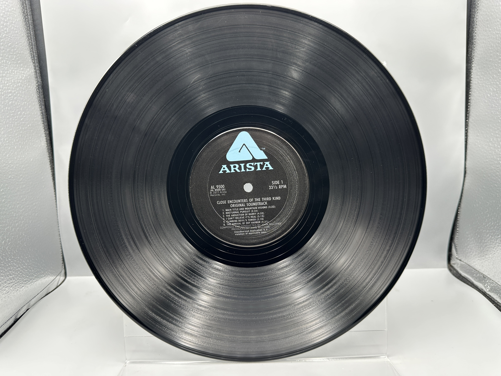 Space Soundtracks (2 LP Lot): 2001 A Space Odyssey (1968), gatefold; and Close Encounters Of The Third Kind (1977), gatefold