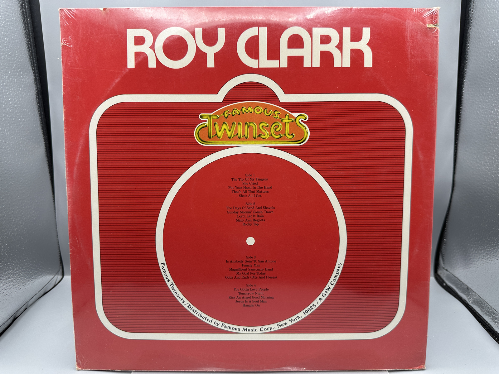 Sealed 1972 Dot Records Roy Clark Famous Twinsets Vinyl Album - PAS 2-1040