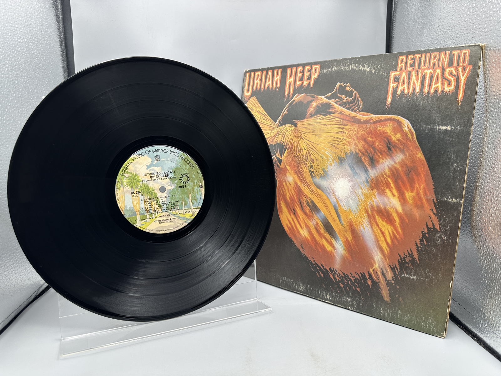 Uriah Heep: Return To Fantasy (1975), gatefold, cover shows ring wear