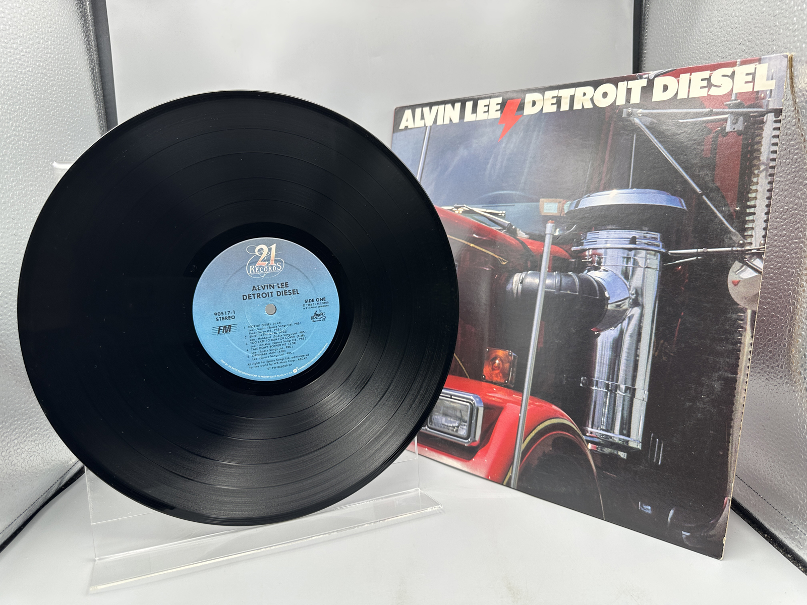 Alvin Lee (2 LP Lot): Detroit Diesel (1986); and Pump Iron! (1975)