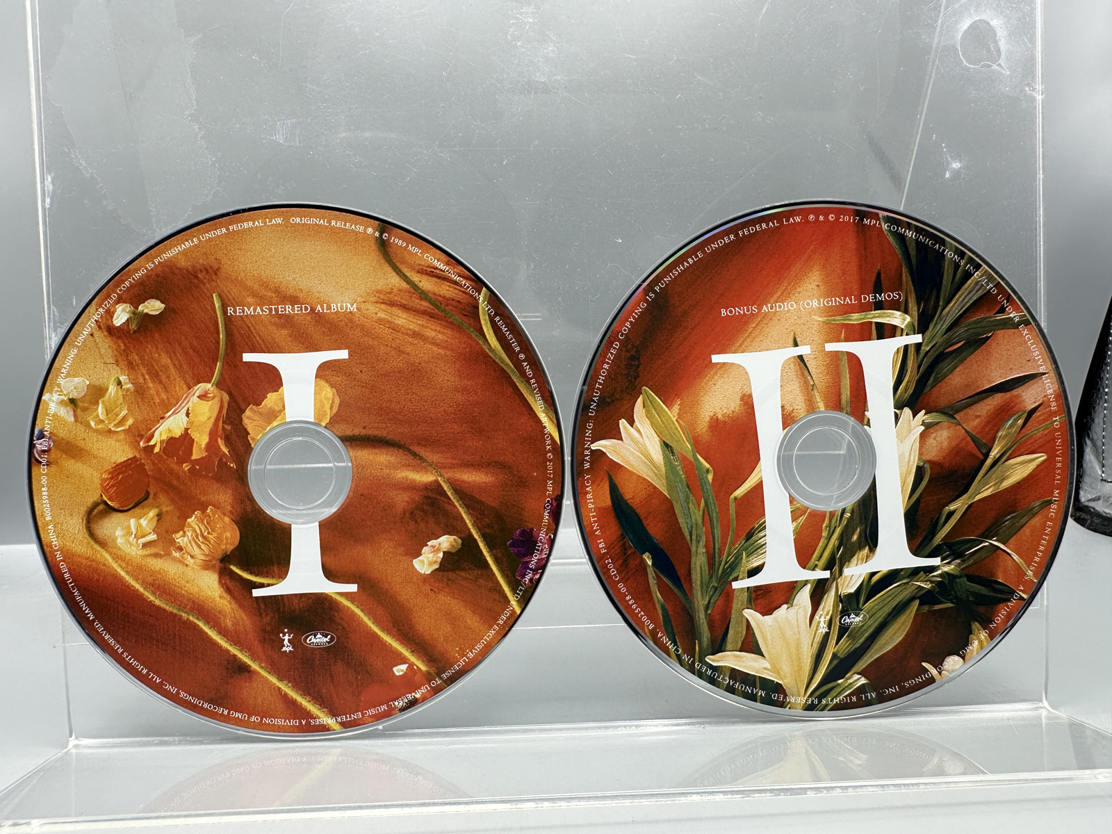Paul McCartney: Flowers In The Dirt (2017), Deluxe Limited Edition CD/DVD Box Set (NOT a vinyl record). This numbered (04624) Box Set includ
