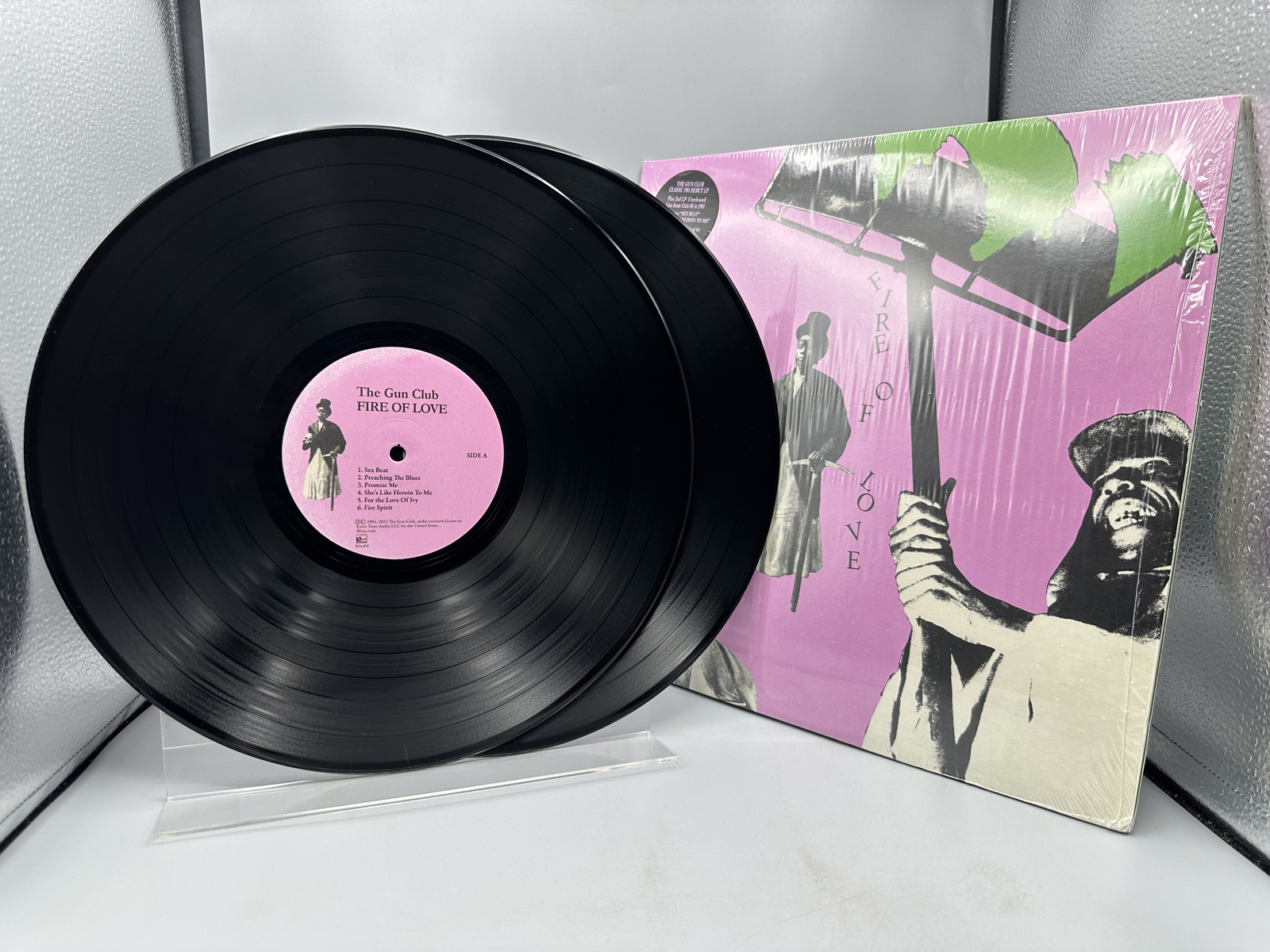 The Gun Club: Fire Of Love (2021), Deluxe Edition, remastered reissue, includes second LP: Live At Club 88 - March 6, 1981, gatefold, in ori