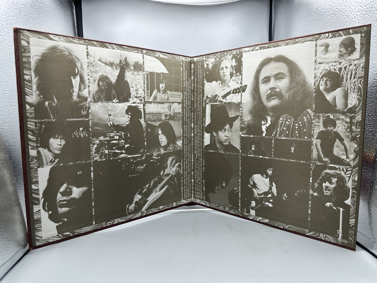 Crosby, Stills, Nash & Young: Deja Vu (1977), reissue, textured cover, gatefold