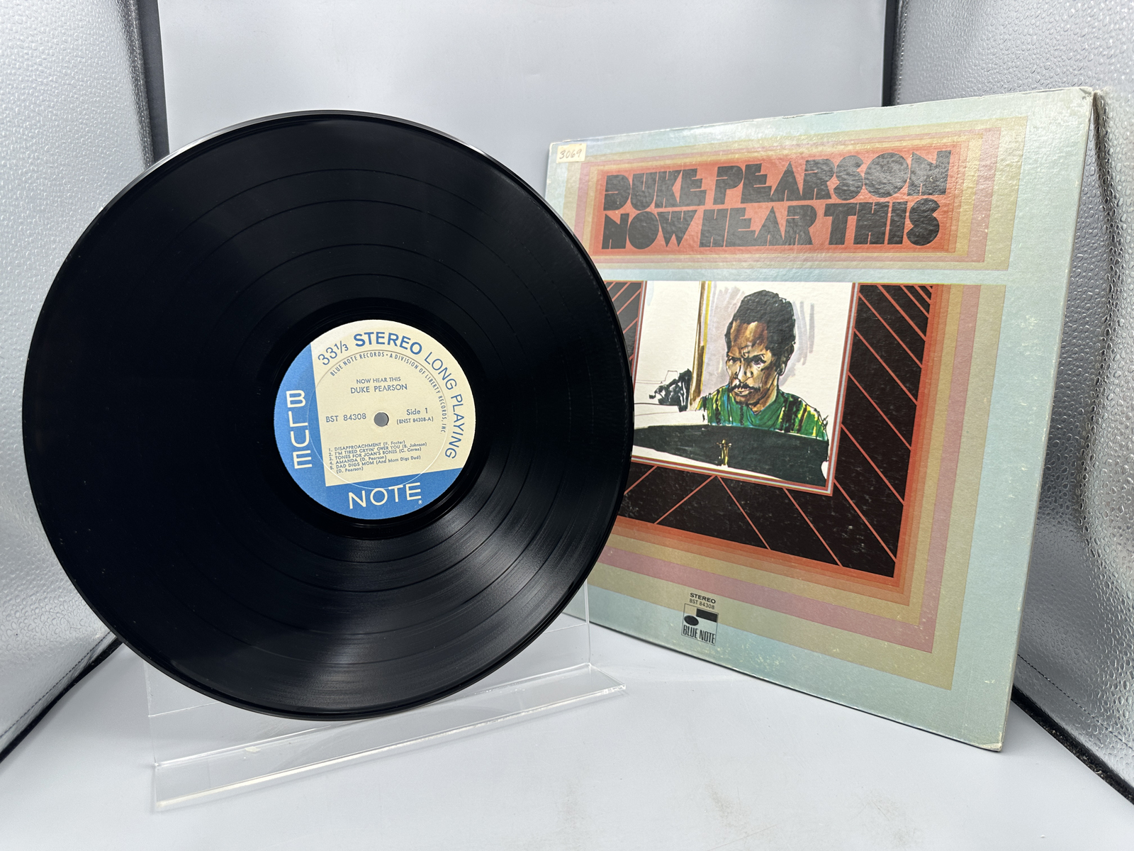 Duke Pearson: Now Hear This (1969), gatefold, Blue Note label, previous owner filing sticker on cover