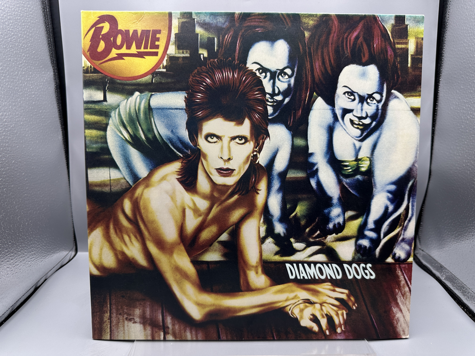 David Bowie: Diamond Dogs (2019), Limited Edition, remastered reissue, red vinyl