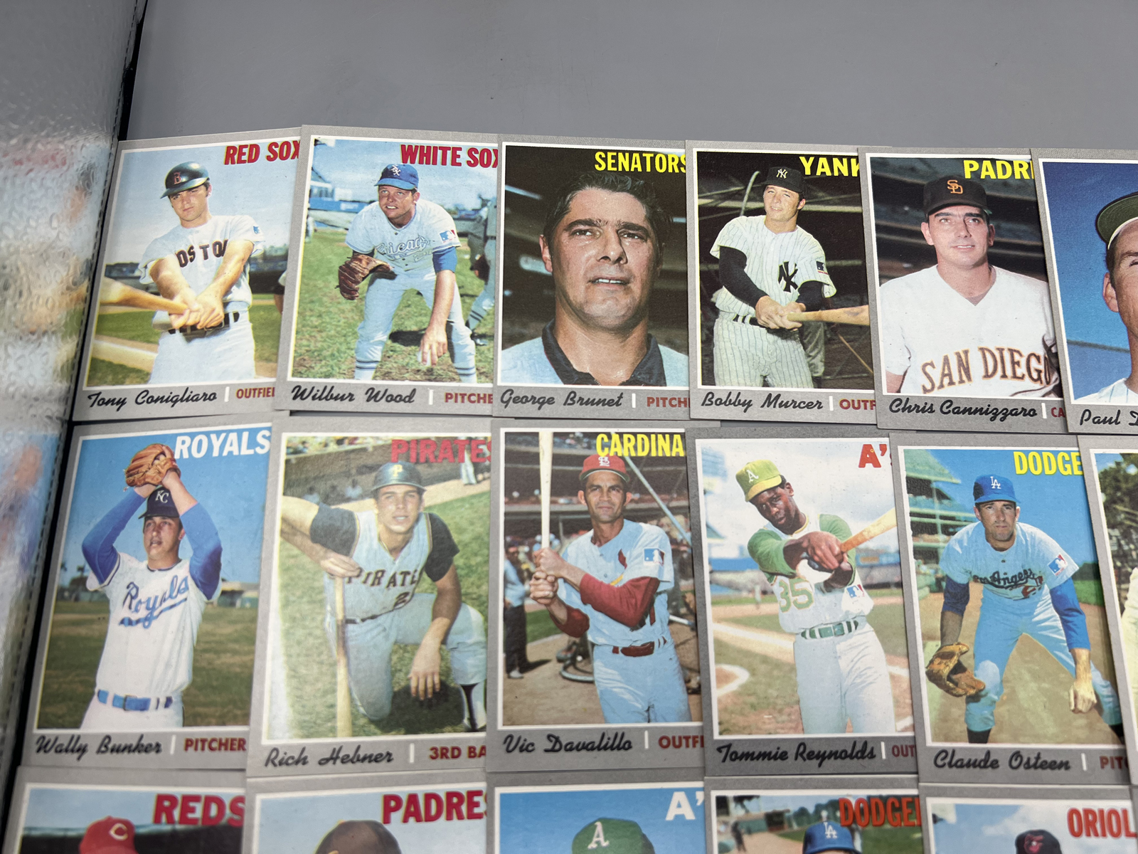 (35) 1970 Topps Baseball Cards - Varying Conditions