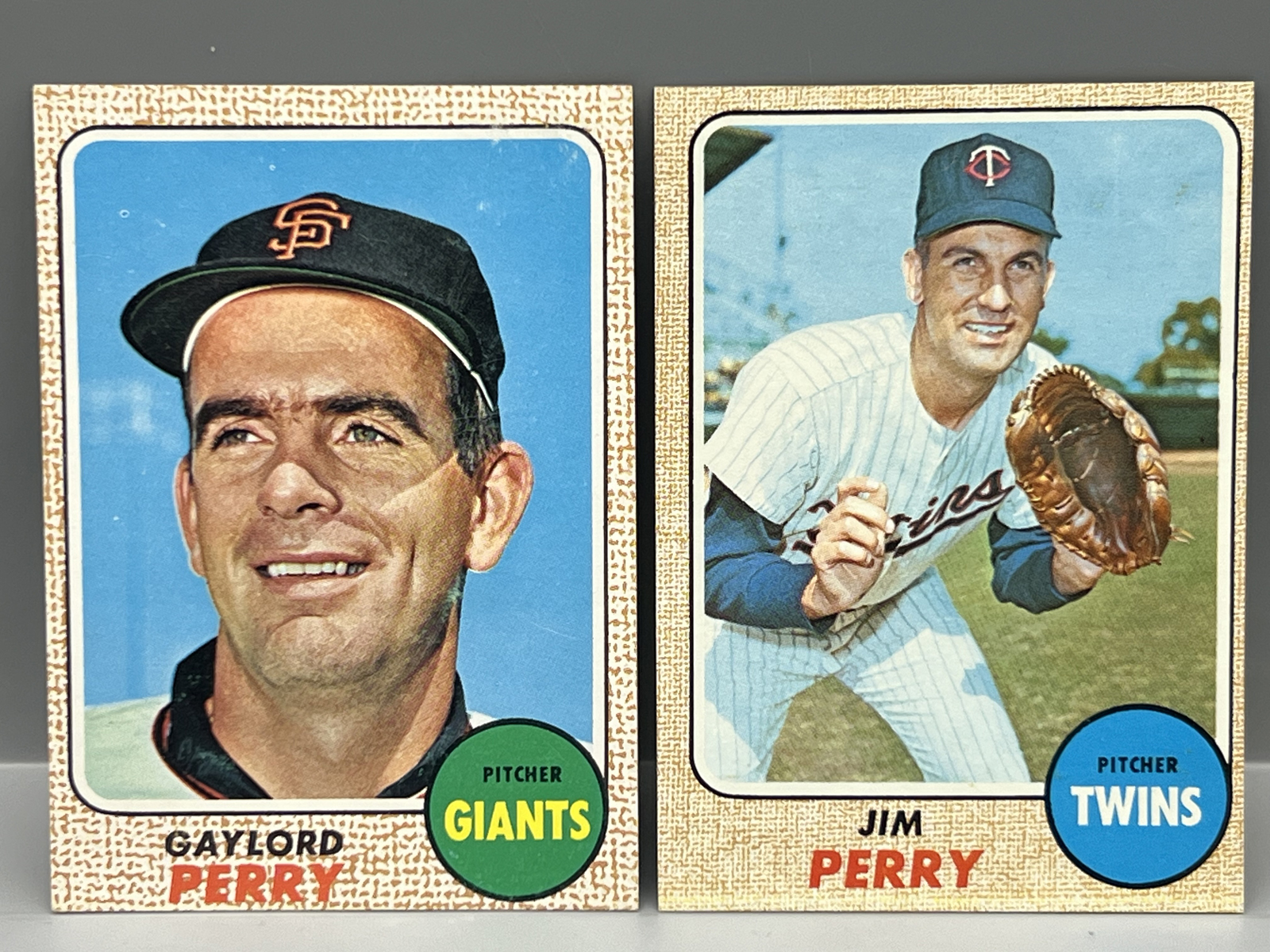 1968 Topps Gaylord Perry #85 & Jim Perry #393