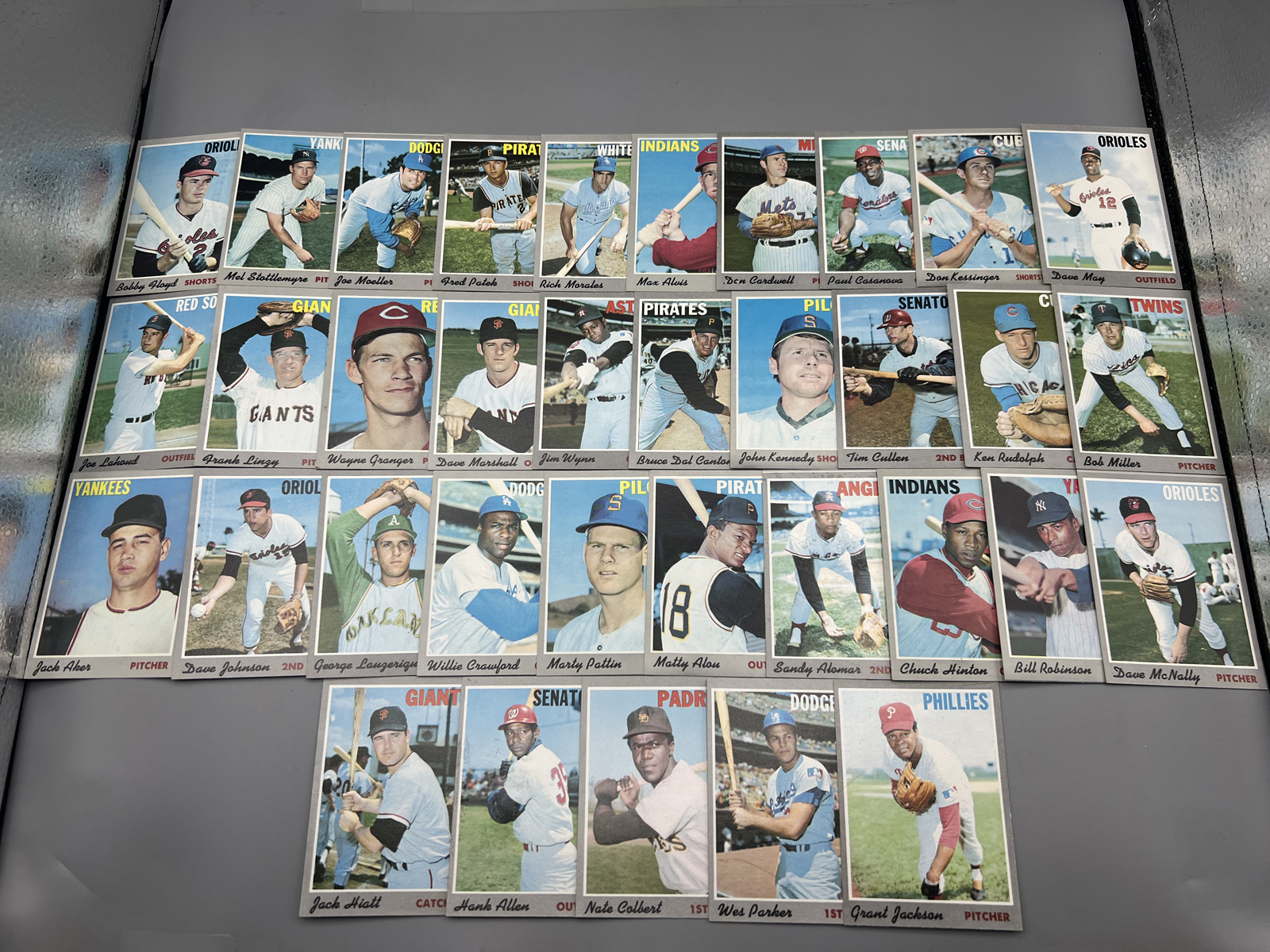 (35) 1970 Topps Baseball Cards - Varying Conditions