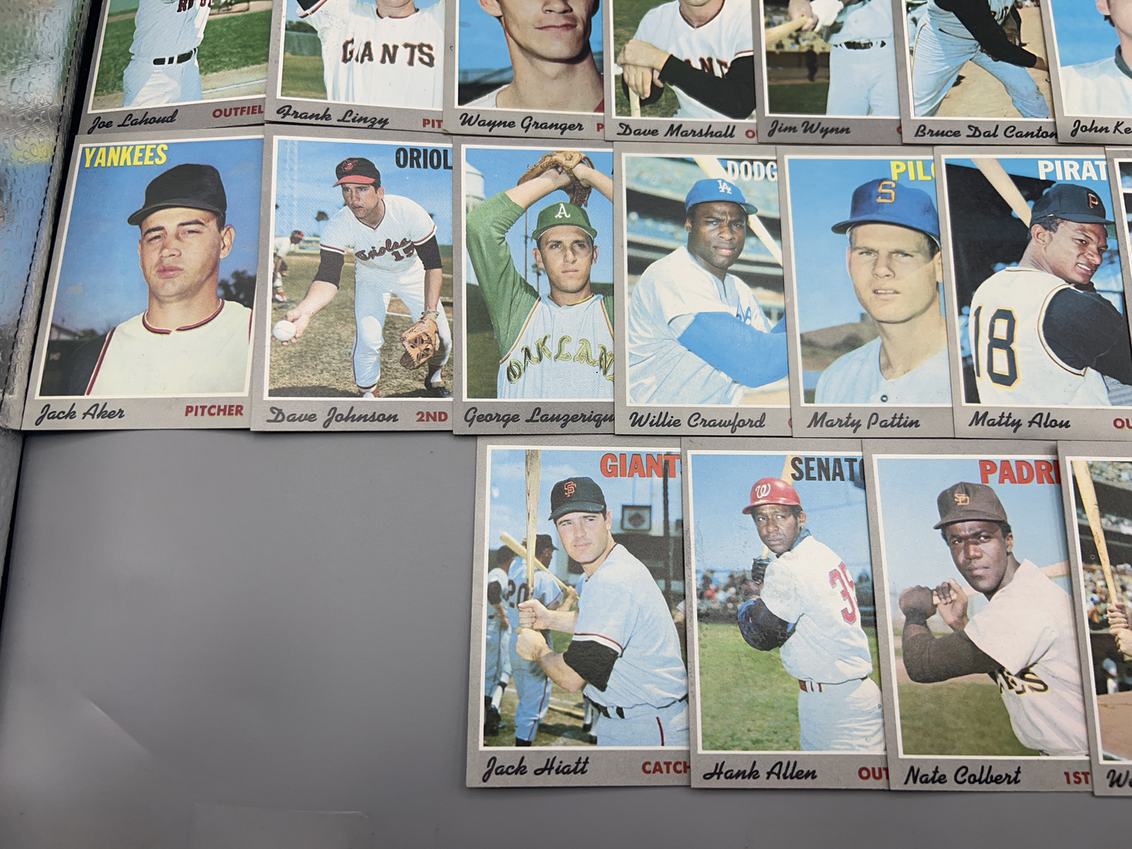 (35) 1970 Topps Baseball Cards - Varying Conditions