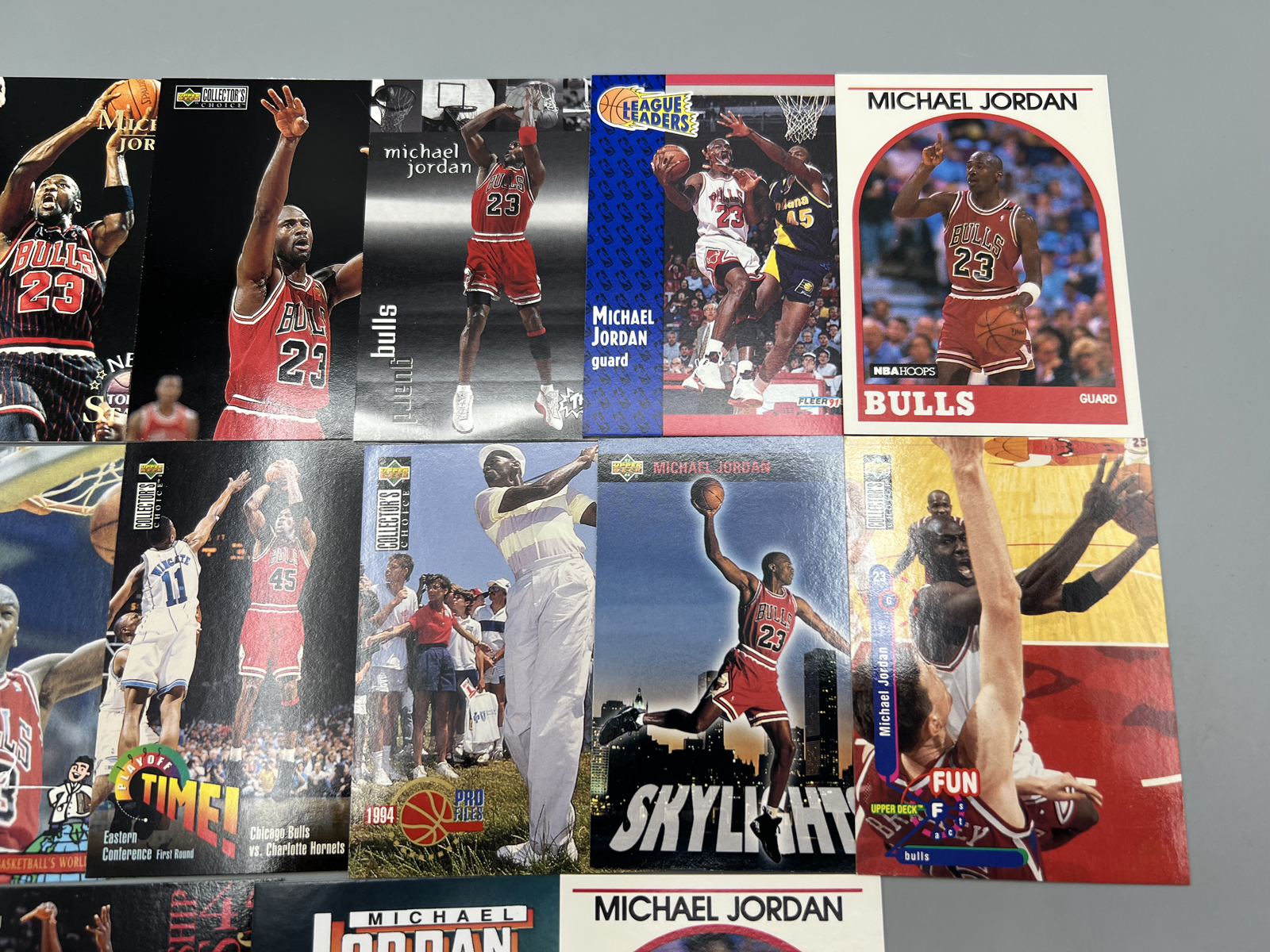 Lot of (15) Michael Jordan Basketball Cards - Varying Conditions